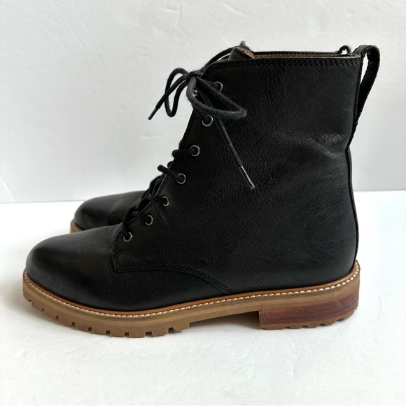 Madewell The Clair Lace-Up Boot in Black Leather 8 - Picture 8 of 15